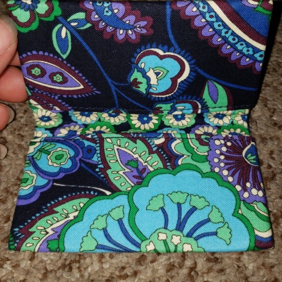 Vera bradley credit card slit. - Picture 3 of 5